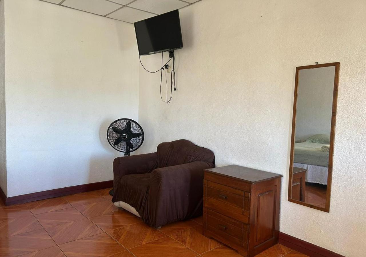 Casa Robles - Your Stay Near Airport Манагуа Экстерьер фото